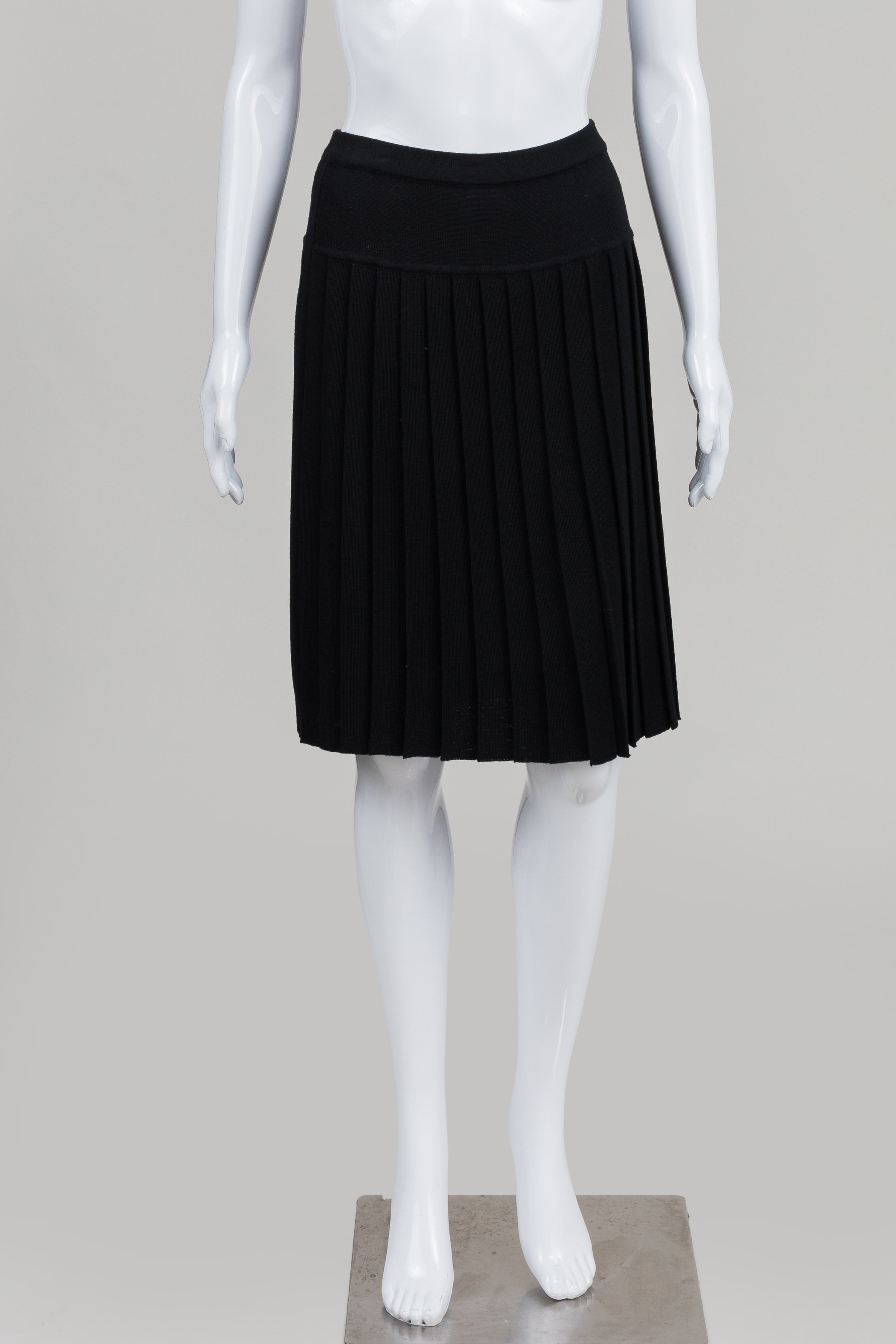 Dana Buchman black knit pleated skirt (M) *New w/ tags